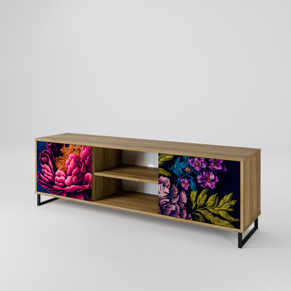 BLOOMING ELEGANCE 2-Door TV Stand in Oak Effect