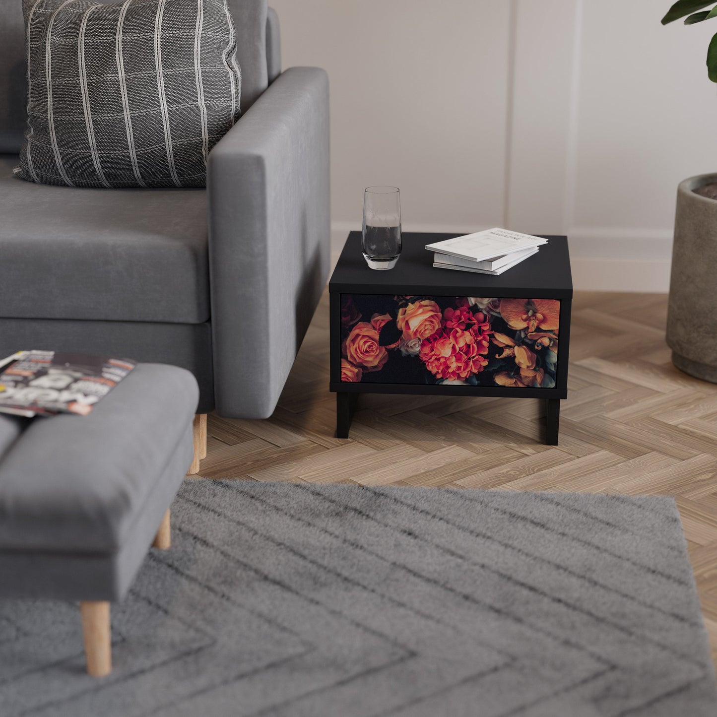 NEVERENDING BLOOM Comodino in Finitura Nera