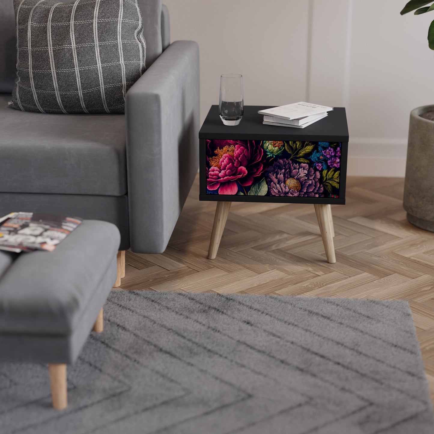 BLOOMING ELEGANCE Comodino in Finitura Nera