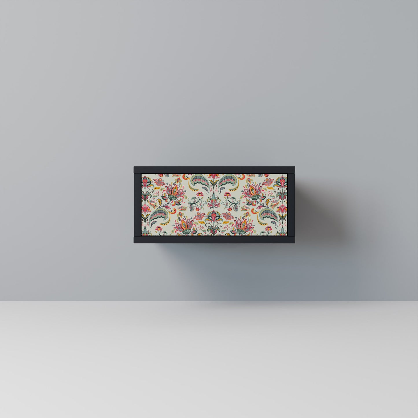 ORGANIC FOLKLORE Comodino in Finitura Nera