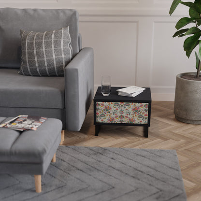 ORGANIC FOLKLORE Comodino in Finitura Nera