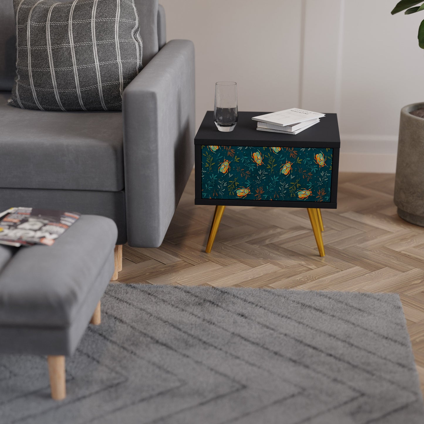 AUTUMN INSECTS Comodino in Finitura Nera