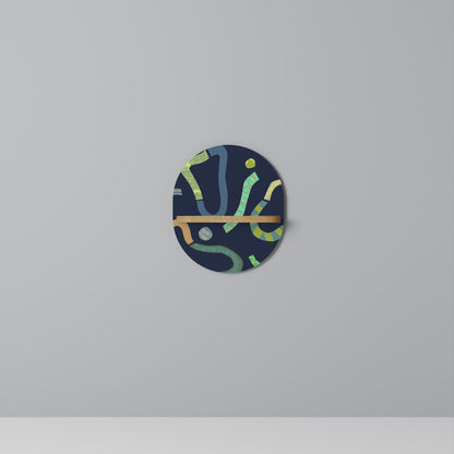 CONTRAST DANCE Oval Art Shelf In Oak Effect