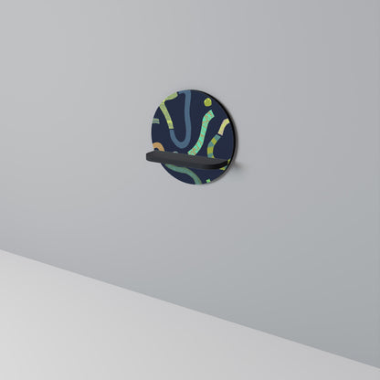 CONTRAST DANCE Round Art Shelf In Black Finish