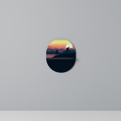 CYCLING HORIZON Oval Art Shelf In Black Finish