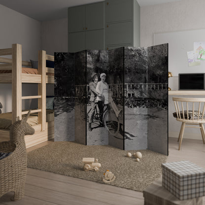 RIDING THROUGH TIME - Divisorio decorativo per ambienti a 6 pannelli