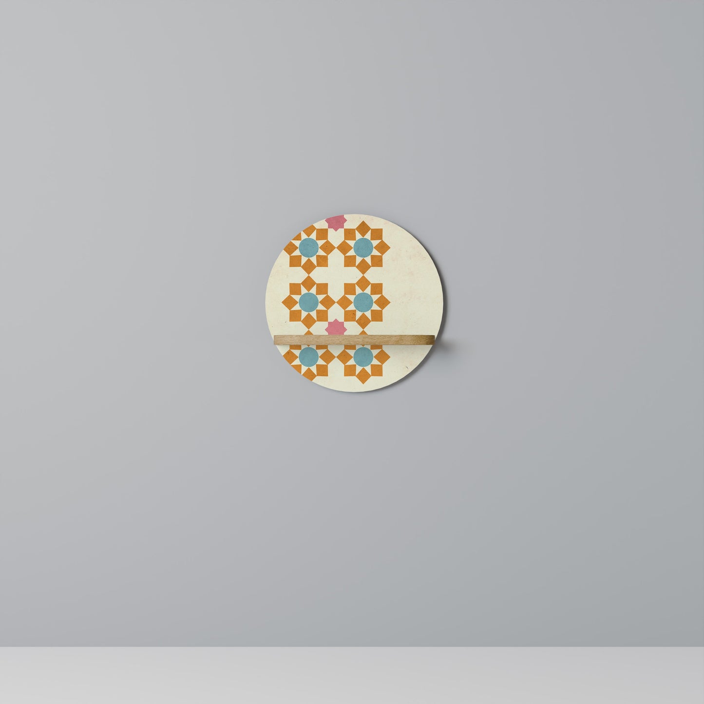 FLORAL DECOR Round Art Shelf In Oak Effect